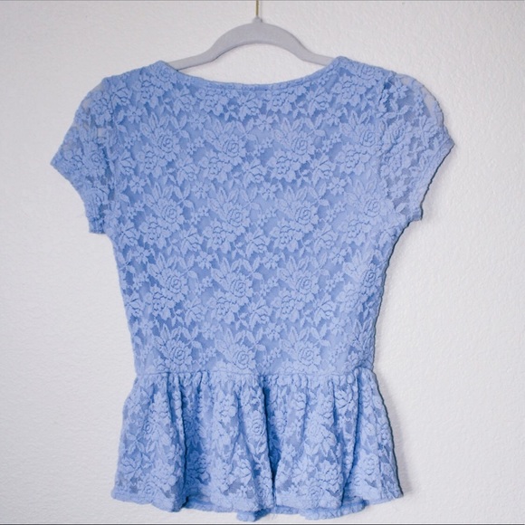 💕 Blue Lace Peplum Forever 21 Top - Picture 2 of 4